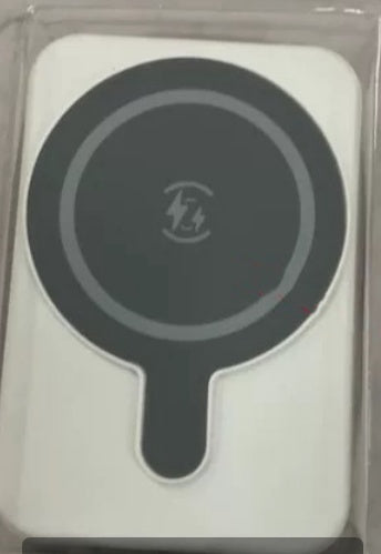 Mini Magnetic Wireless Charger – 5000mAh Portable Power Bank