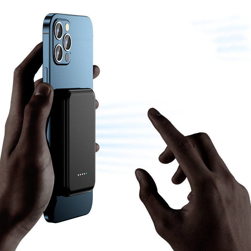 Mini Magnetic Wireless Charger – 5000mAh Portable Power Bank